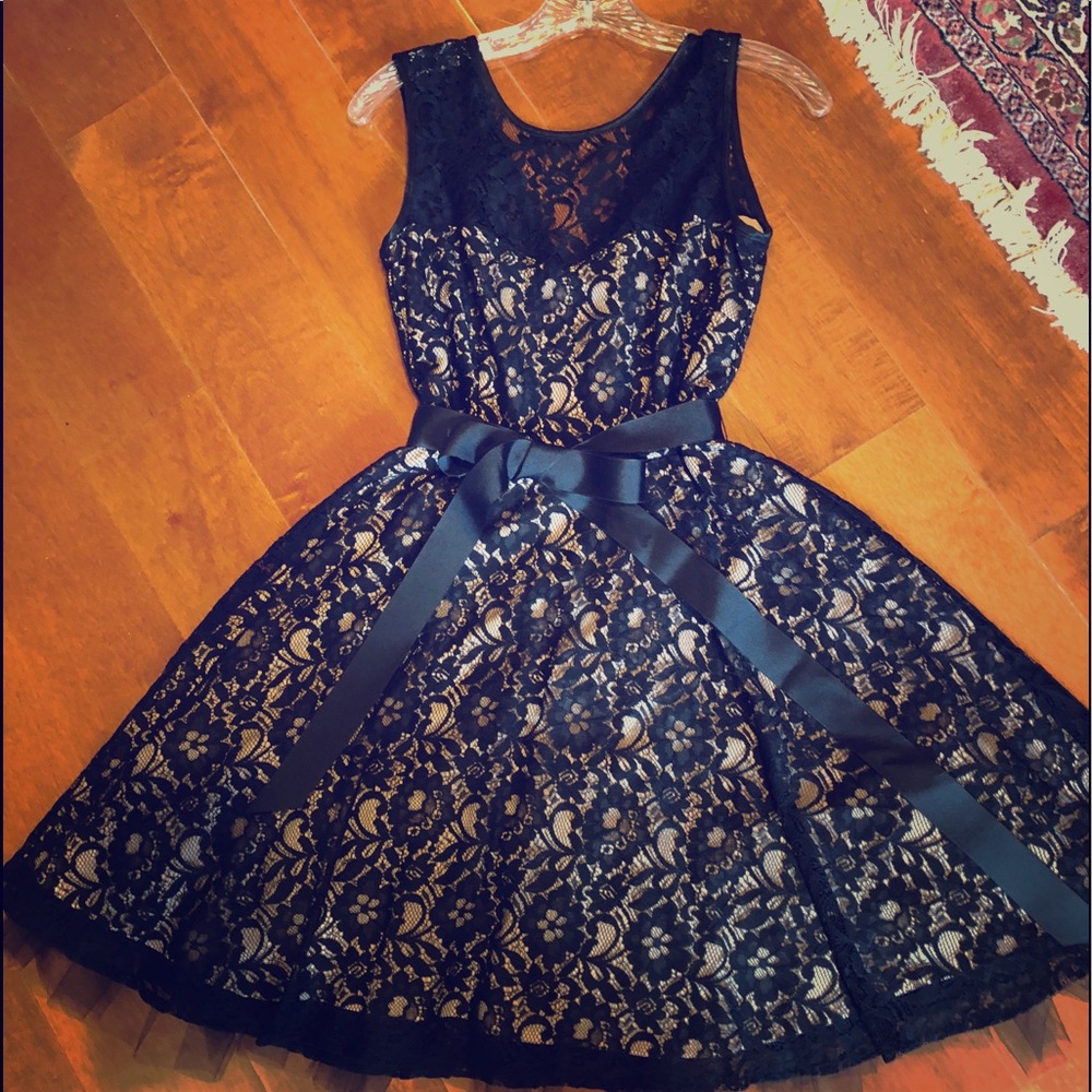 Black lace dress